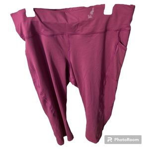NWT ideology crop high rise pockets plum color beautiful 😻 size two x